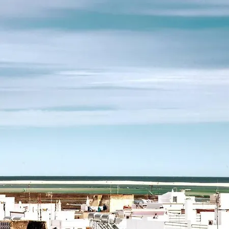 Casa Pombalinho, An Old Fisherman Holiday home Fuzeta